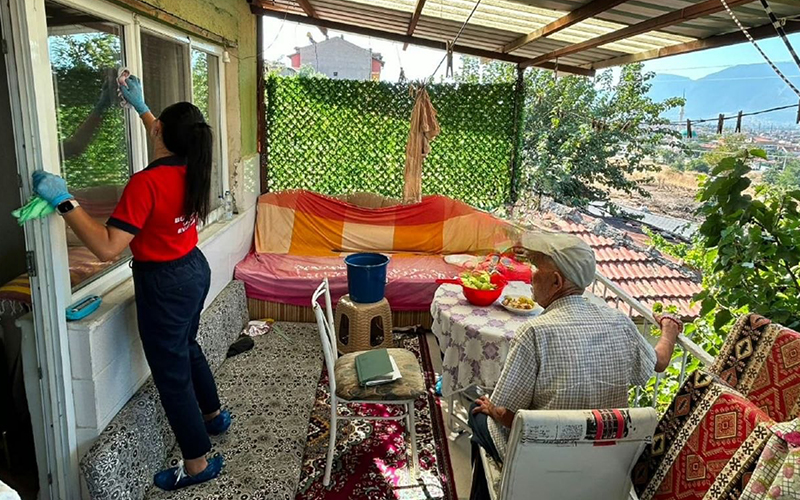 Büyükşehir’den ücretsiz hasta yatağı temini