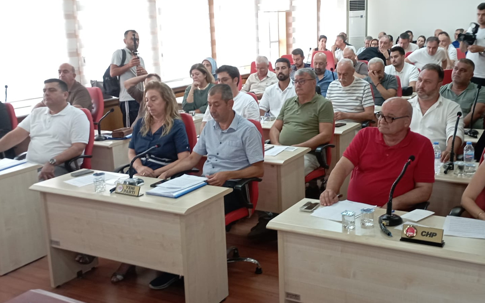 Merkezefendi’de 16 üye Yeni Parti’ye geçti, CHP ilk ittifakını AK Parti ve MHP ile yaptı