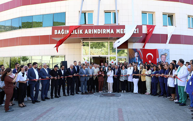 Tavas’ta yeni sağlık tesisleri törenle açıldı