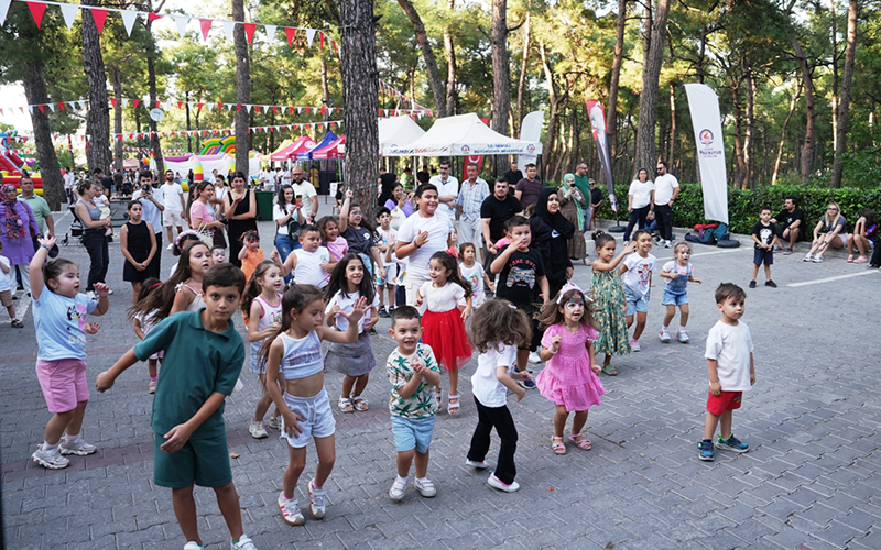 Büyükşehir’den çocuklar için Okula Merhaba Şenliği