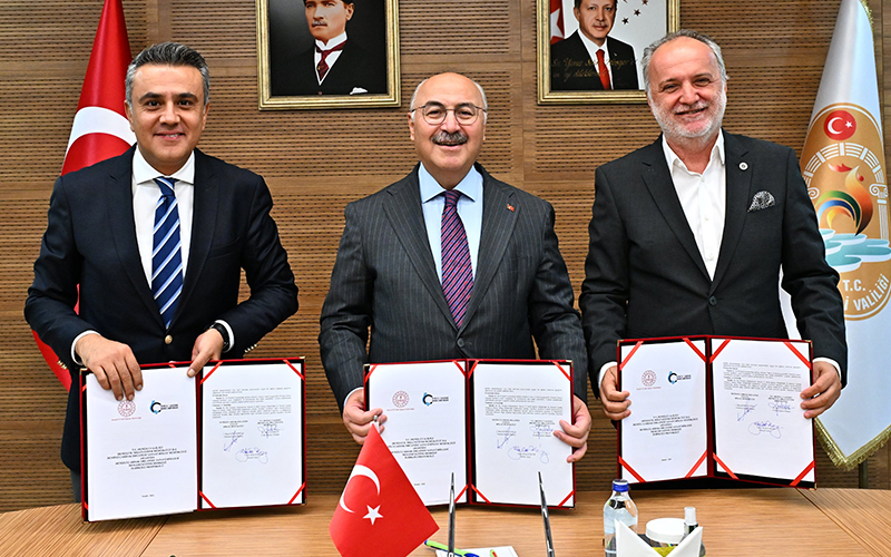 Çardak OSB Mesleki Eğitim Merkezi Milli Eğitim’e devredildi