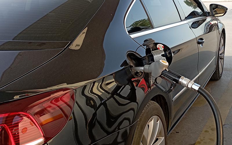 Motorine tarihi zam geldi, benzin de zamlandı