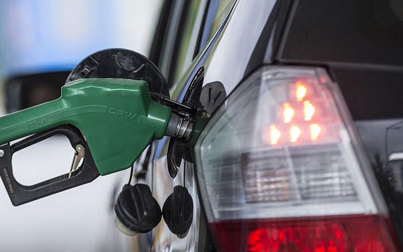 Motorine büyük ÖTV zammı, litresi 83 liraya yaklaştı