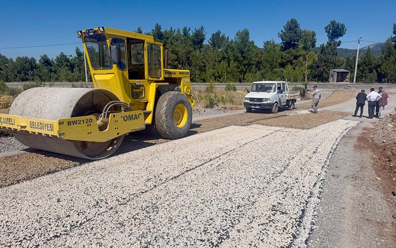 Çameli Belediyesi’nden Cevizli Mahallesi’nde asfaltlama çalışması