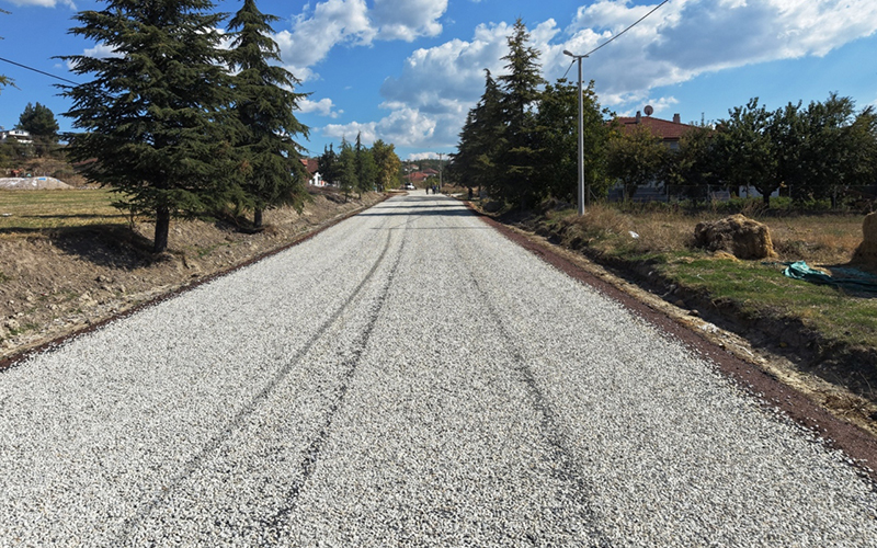 Boğaziçi Mahallesi’nde 3,5 kilometrelik yolda yenileme çalışması