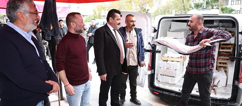 Denizli'de yapımı tamamlanan balık hali hizmete açıldı