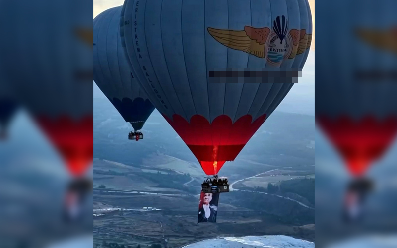 Sıcak hava balonları Cumhuriyet için Türk bayraklarıyla havalandı