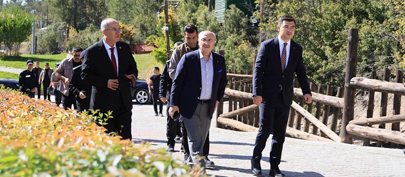Denizli Valisi Yavuz Selim Köşger, Çameli'yi ziyaret ederek ilçedeki yatırımlar ve projelerle ilgili bilgi aldı