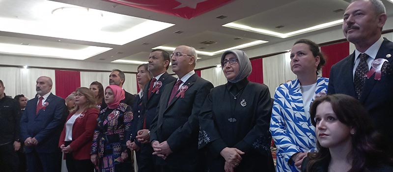 Denizli'de Vali Yavuz Selim Köşger, Cumhuriyet Bayramı dolayısıyla resepsiyon verdi