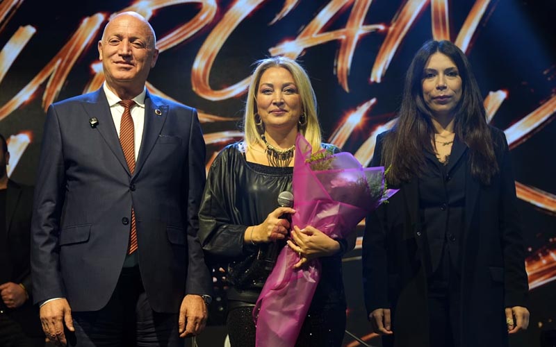 Nurcan Altınok, şarkılarını Babadağlılar için söyledi