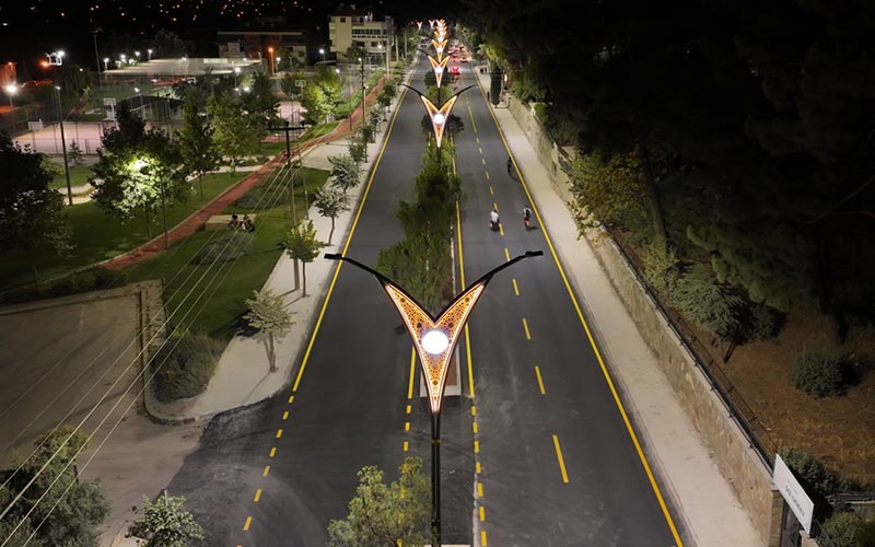 Büyükşehir Belediyesi 4 ilçede 10 km yol aydınlatması yaptı