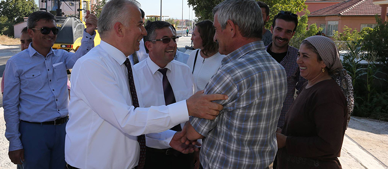 Çivril’in yolları alt ve üst yapısıyla yenileniyor