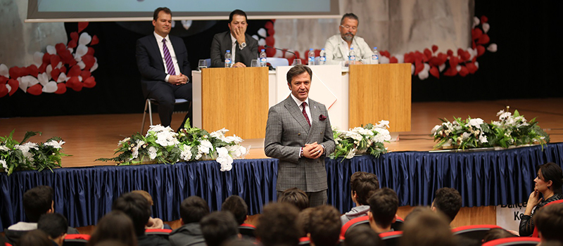 DENİB yöneticileri öğrencilere ihracatı anlattı