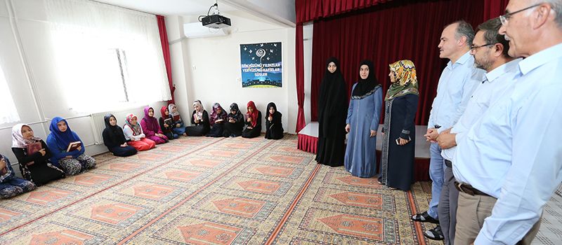 Pamukkale Belediyesi Kuran kurslarına destek sağlıyor