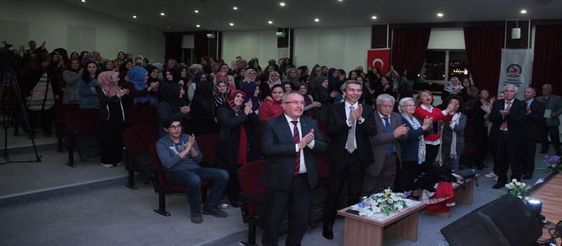 Şiirlerle Yahya Kemal