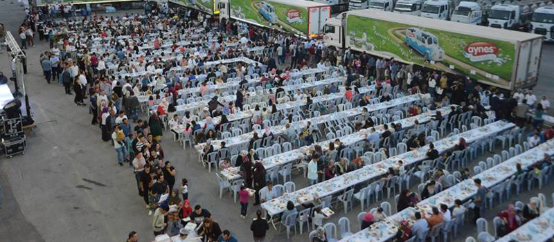 Vali Altıparmak, Aynes iftarına katıldı