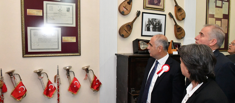 Öğretmenler Günü kutlandı, Eğitim Müzesi açıldı