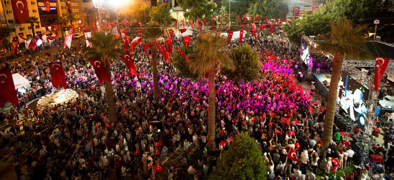 Denizli'de Uğur Işılak coşkusu